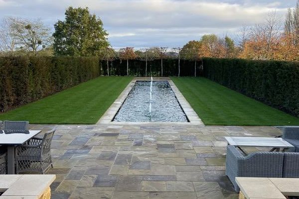 Case Study - Large Water Feature Evesham